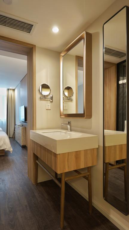 Hanting Premium Hotel Shanghai South Xizang Road Eksteriør billede