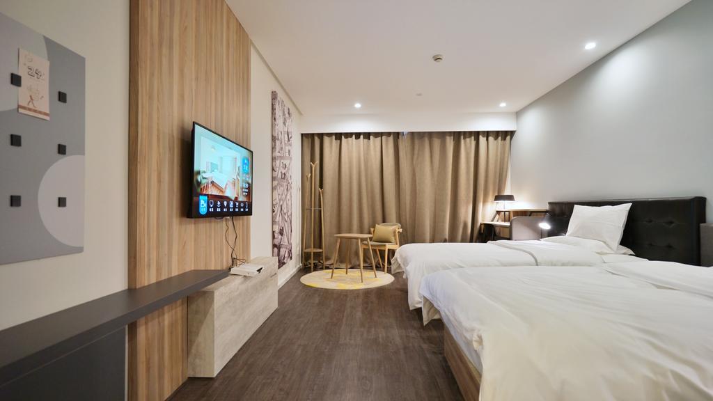 Hanting Premium Hotel Shanghai South Xizang Road Eksteriør billede