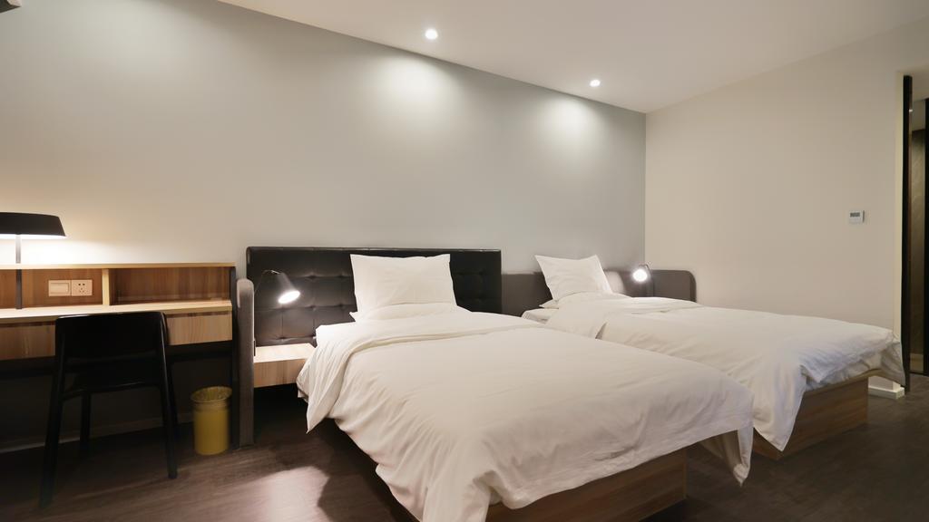 Hanting Premium Hotel Shanghai South Xizang Road Eksteriør billede